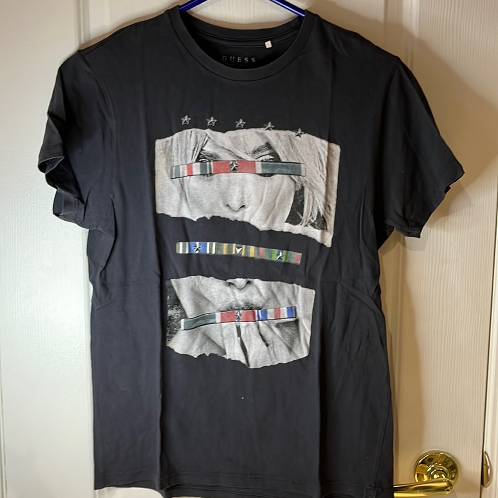 Guess t-shirt
